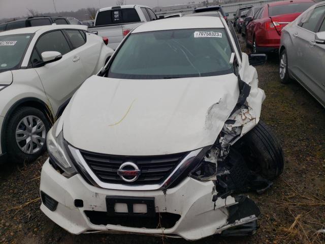 1N4AL3AP4HN359882 - 2017 NISSAN ALTIMA 2.5 WHITE photo 5