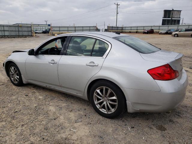 JNKCV61E79M305253 - 2009 INFINITI G37 BASE GRAY photo 2