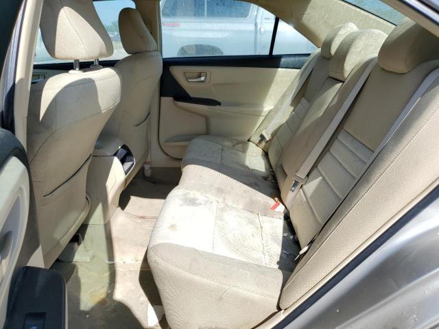 4T1BF1FK6FU971703 - 2015 TOYOTA CAMRY LE SILVER photo 10