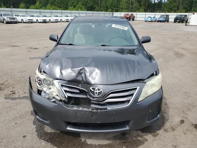4T1BF3EK3AU035804 - 2010 TOYOTA CAMRY BASE GRAY photo 5