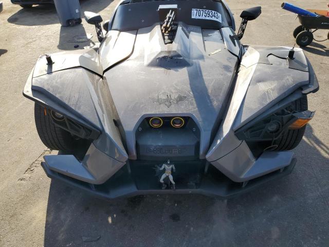 57XAASFA6G5107524 - 2016 POLARIS SLINGSHOT GRAY photo 9