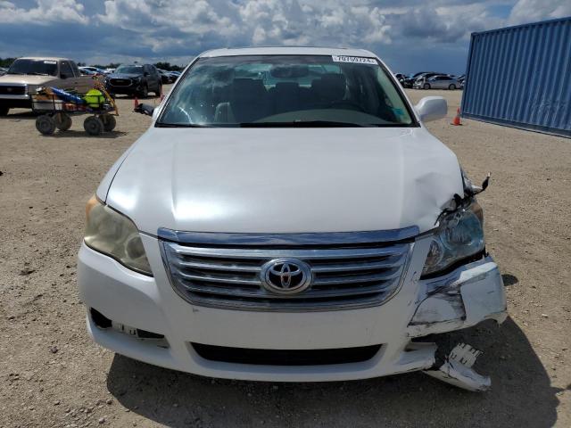 4T1BK36B69U334693 - 2009 TOYOTA AVALON XL WHITE photo 5