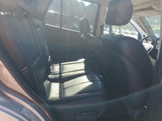 4JGAB57E45A517828 - 2005 MERCEDES-BENZ ML 350 SILVER photo 10