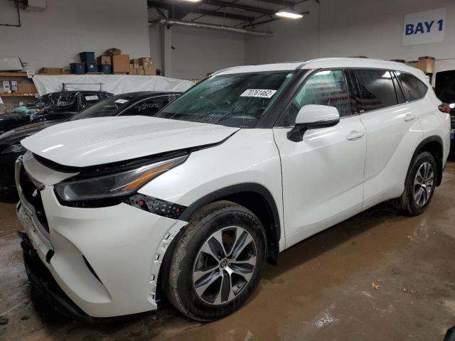 5TDGZRBH5MS084900 - 2021 TOYOTA HIGHLANDER XLE WHITE photo 1