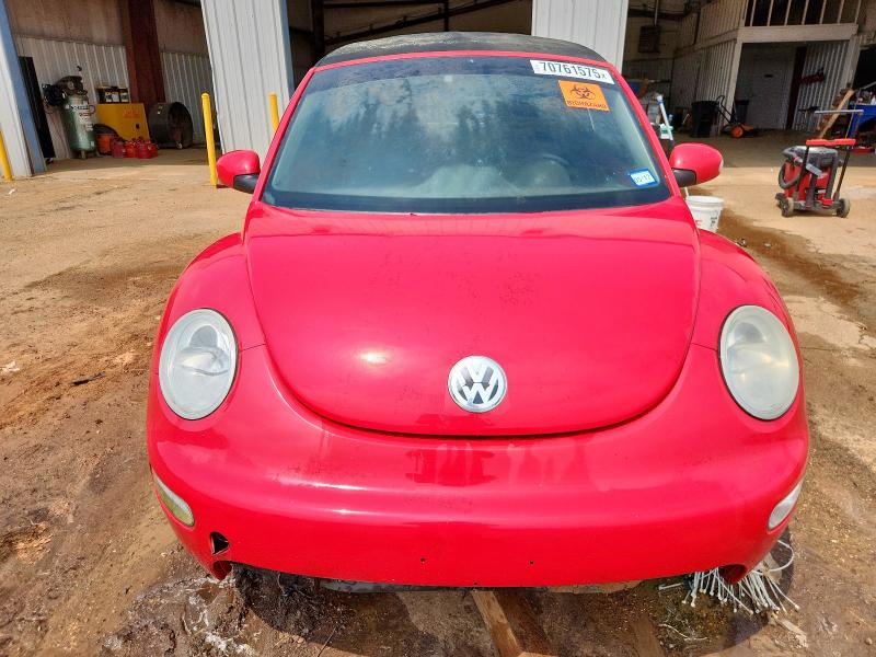 3VWCD21Y24M305663 - 2004 VOLKSWAGEN NEW BEETLE GLS 红色 照片 5