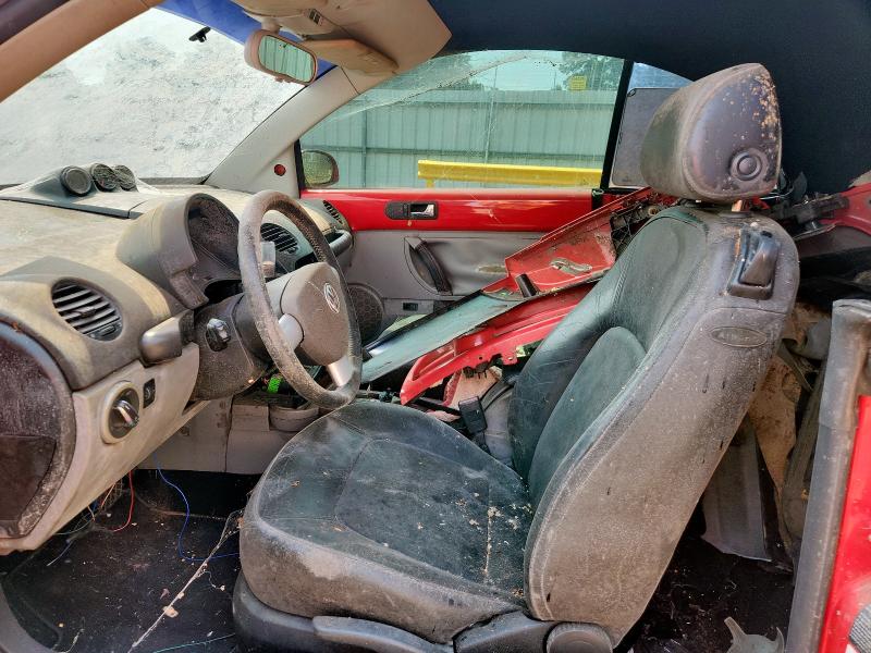 3VWCD21Y24M305663 - 2004 VOLKSWAGEN NEW BEETLE GLS 红色 照片 7