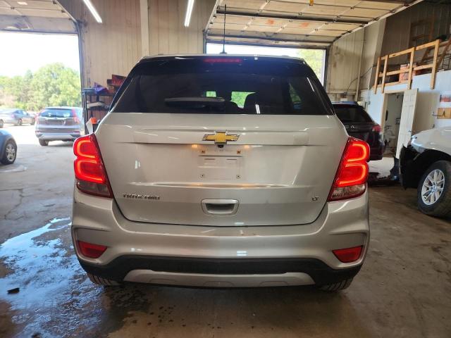 KL7CJPSB4KB954322 - 2019 CHEVROLET TRAX 1LT 银色 照片 6