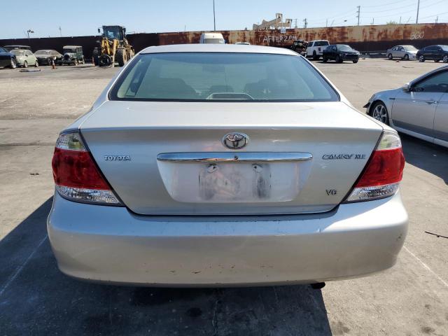 4T1BF30K96U115932 - 2006 TOYOTA CAMRY LE ვერცხლისფერი ფოტო 6