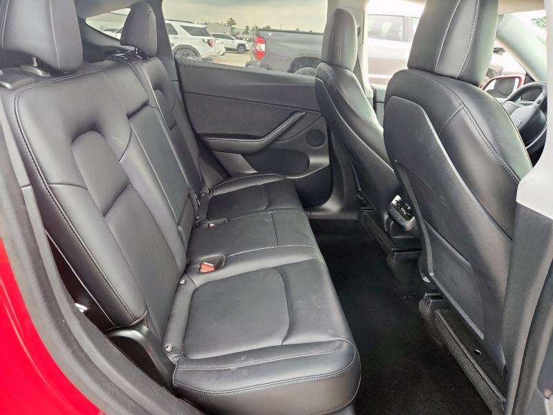 5YJYGDEE5MF091591 - 2021 TESLA MODEL Y Rot Foto 11