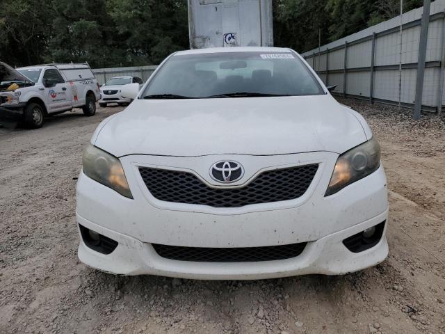 4T1BF3EK4BU765092 - 2011 TOYOTA CAMRY BASE WHITE photo 5