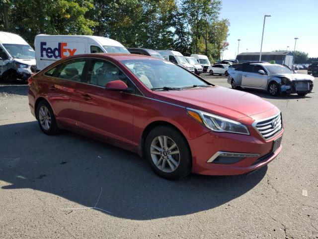 5NPE24AF2FH138497 - 2015 HYUNDAI SONATA SE RED photo 4