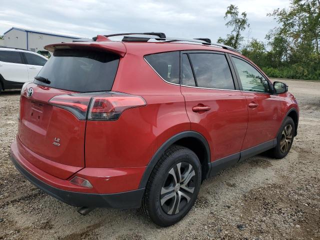 JTMBFREV6HJ126675 - 2017 TOYOTA RAV4 LE 红色 照片 3