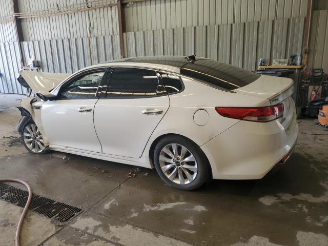5XXGU4L38JG215125 - 2018 KIA OPTIMA EX WHITE photo 2
