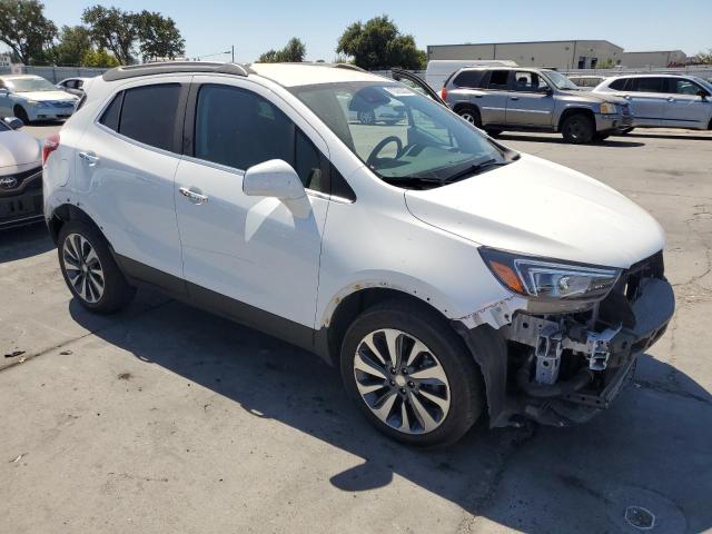 KL4CJESMXNB555440 - 2022 BUICK ENCORE PREFERRED WHITE photo 4