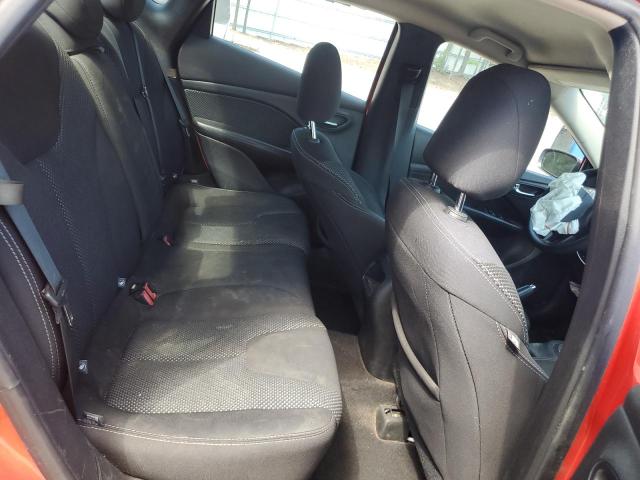 1C3CDFBA0GD720514 - 2016 DODGE DART SXT წითელი ფოტო 10