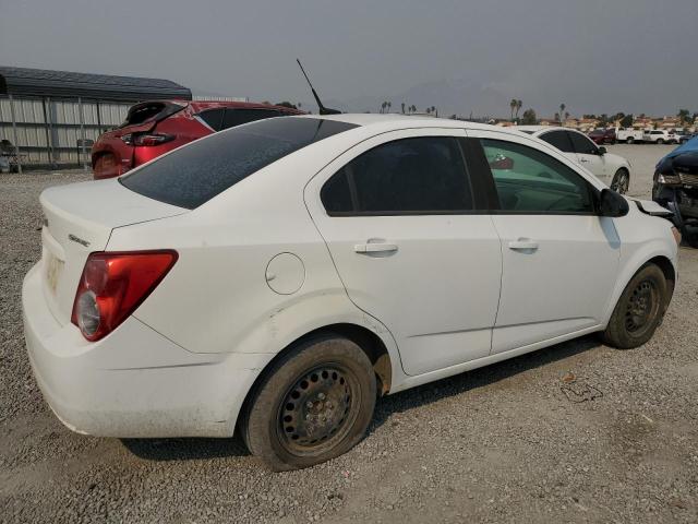 1G1JA5SG6E4161325 - 2014 CHEVROLET SONIC LS თეთრი ფოტო 3