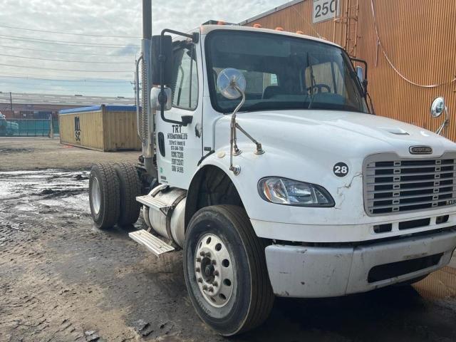 1FUBCXDJ76HW68988 - 2006 FREIGHTLINER M2 106 MEDIUM DUTY WHITE photo 1