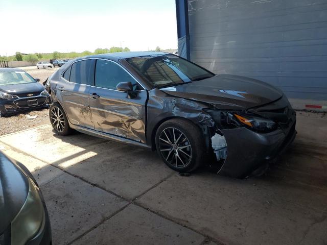 4T1G31AK7PU615428 - 2023 TOYOTA CAMRY SE NIGHT SHADE GRAY photo 4