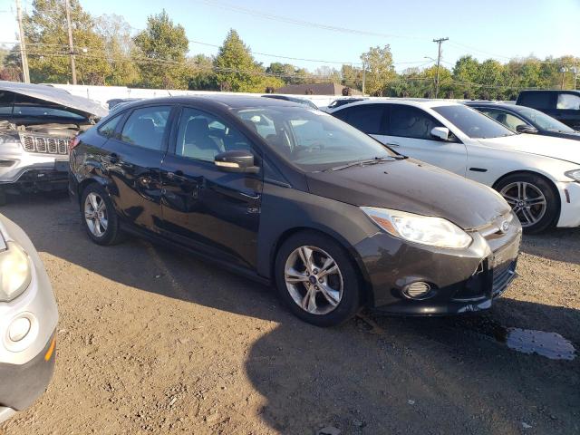 1FADP3F24EL315676 - 2014 FORD FOCUS SE BLACK photo 4