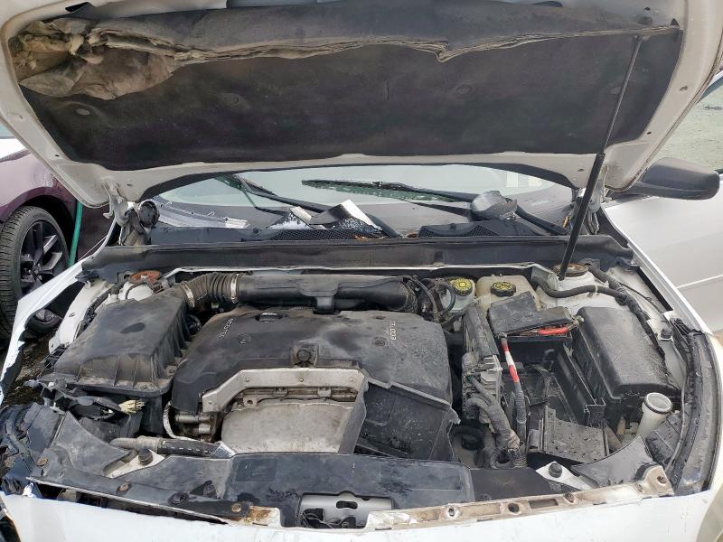 1G11B5SA1DF205033 - 2013 CHEVROLET MALIBU LS WHITE photo 11