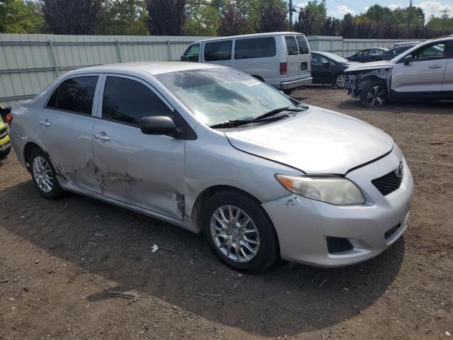 2T1BU4EE6AC429031 - 2010 TOYOTA COROLLA BASE 银色 照片 4