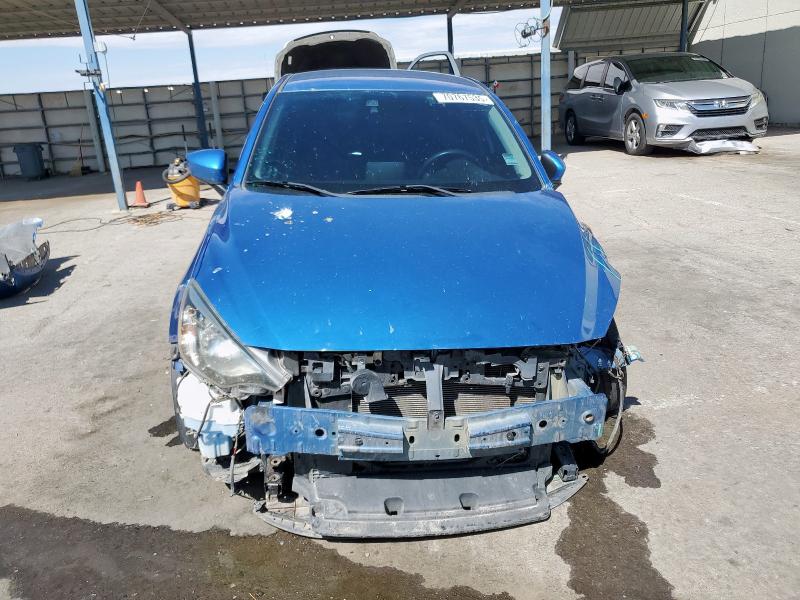 3MYDLBZV8GY101033 - 2016 TOYOTA SCION IA BLUE photo 5