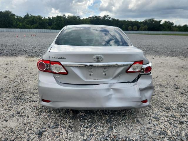 2T1BU4EE3DC972311 - 2013 TOYOTA COROLLA BASE Gümüş fotoğraf 6