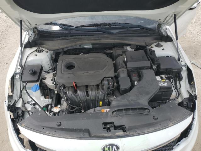 5XXGT4L35JG252930 - 2018 KIA OPTIMA LX WHITE photo 11