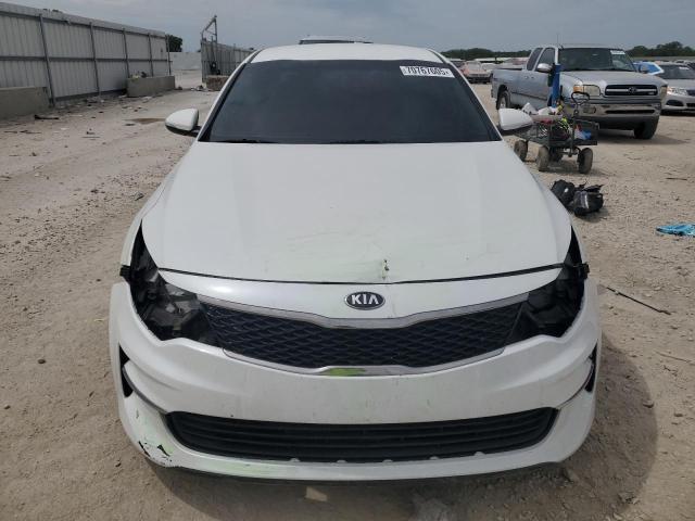 5XXGT4L35JG252930 - 2018 KIA OPTIMA LX WHITE photo 5