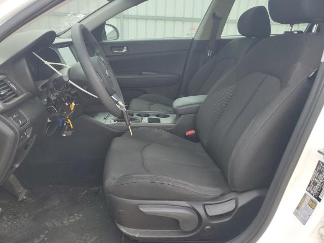 5XXGT4L35JG252930 - 2018 KIA OPTIMA LX WHITE photo 7