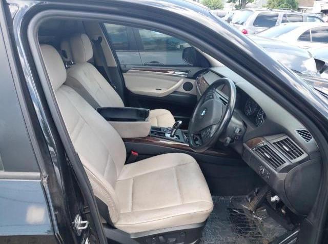 5UXZV4C54CL989414 - 2012 BMW X5 XDRIVE35I BLACK photo 5
