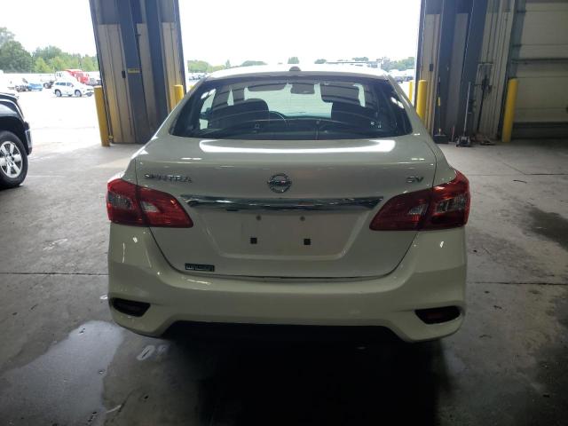 3N1AB7AP5JY262402 - 2018 NISSAN SENTRA S 白色 照片 6