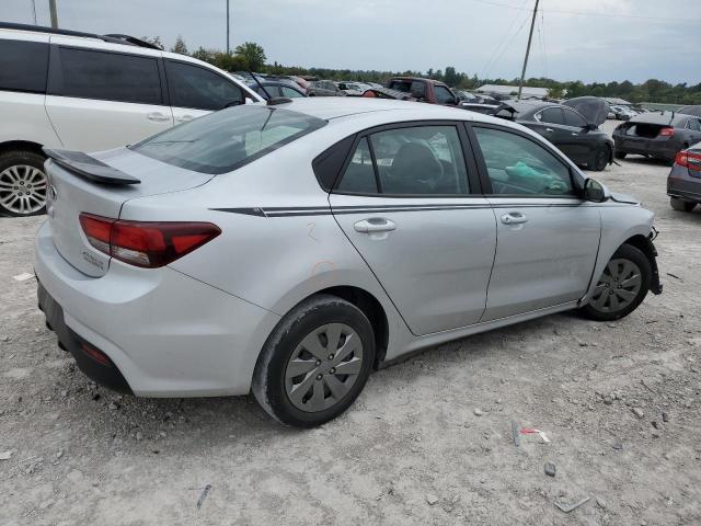 3KPA24AD5LE337511 - 2020 KIA RIO LX SILVER photo 3