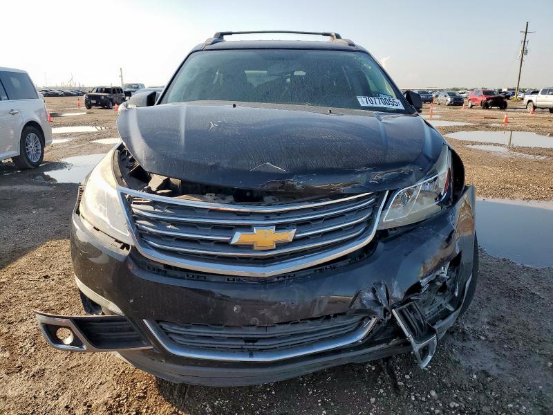 1GNKRGKD5HJ325439 - 2017 CHEVROLET TRAVERSE LT 黑色 照片 5