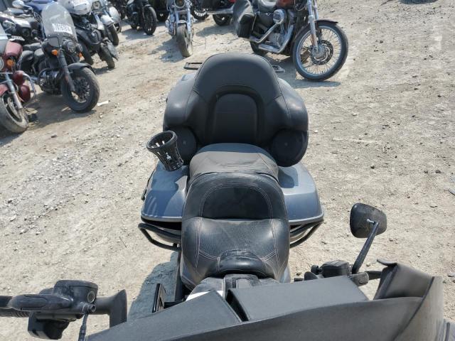 1HD1TEH16KB955140 - 2019 HARLEY-DAVIDSON FLHTKSE GRAY photo 5