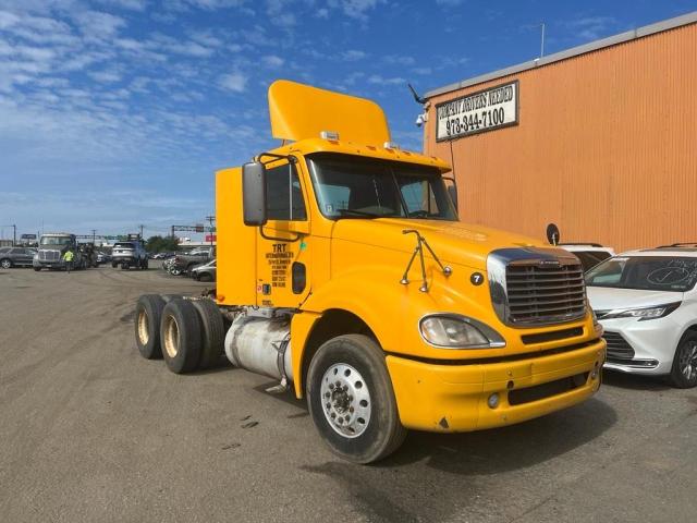 1FUJA6DR79LZZ1280 - 2009 FREIGHTLINER CONVENTION COLUMBIA YELLOW photo 1