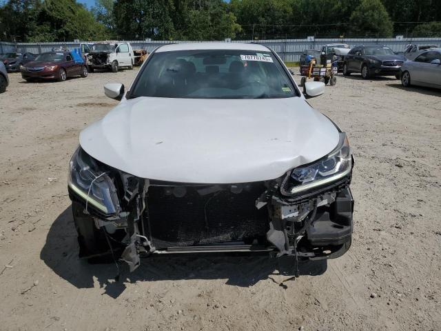 1HGCR2F58GA074595 - 2016 HONDA ACCORD SPORT WHITE photo 5