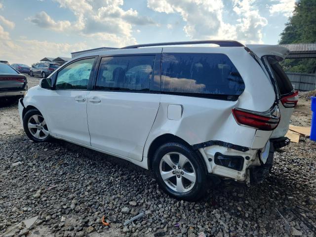 5TDKZ3DC7HS781600 - 2017 TOYOTA SIENNA LE WHITE photo 2