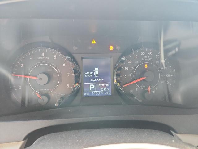 5TDKZ3DC7HS781600 - 2017 TOYOTA SIENNA LE WHITE photo 9