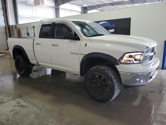 1D3HV18T89S802930 - 2009 DODGE RAM 1500 WHITE photo 4