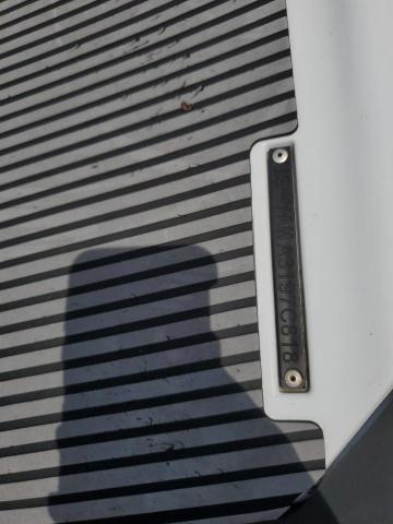 YAMA3197C818 - 2018 YAMAHA VX DELUXE WHITE photo 10