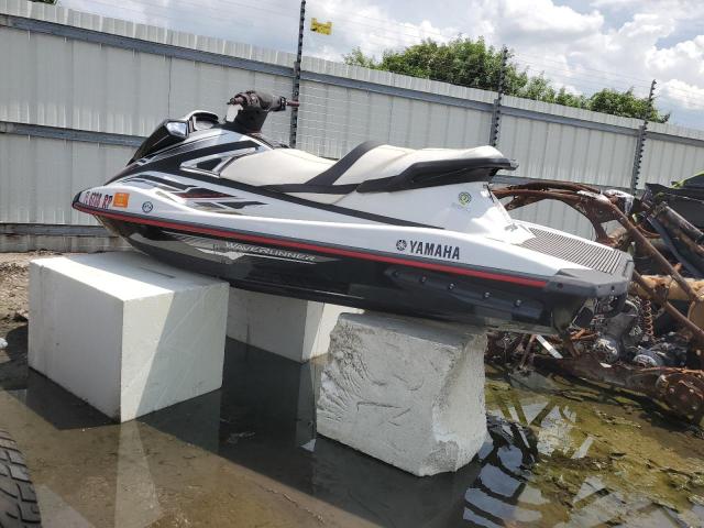 YAMA3197C818 - 2018 YAMAHA VX DELUXE WHITE photo 3