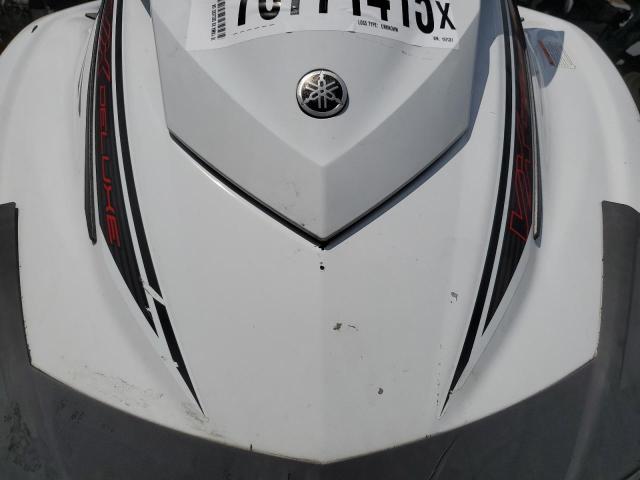 YAMA3197C818 - 2018 YAMAHA VX DELUXE WHITE photo 7