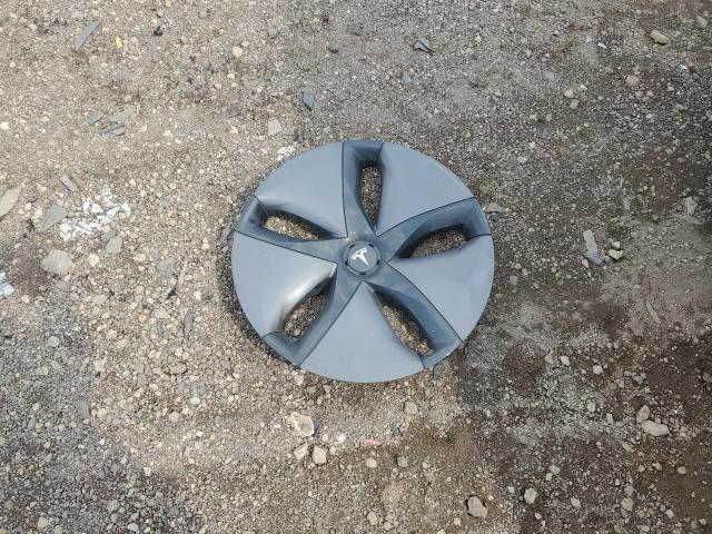 5YJ3E1EA2JF011610 - 2018 TESLA MODEL 3 SILVER photo 12