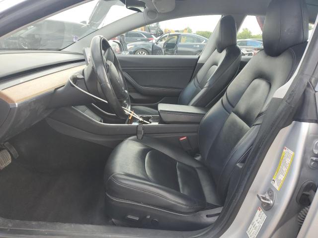 5YJ3E1EA2JF011610 - 2018 TESLA MODEL 3 SILVER photo 7