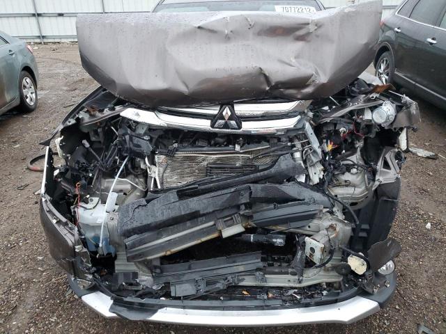 JA4AD3A30GZ019215 - 2016 MITSUBISHI OUTLANDER SE ნაცრისფერი ფოტო 12