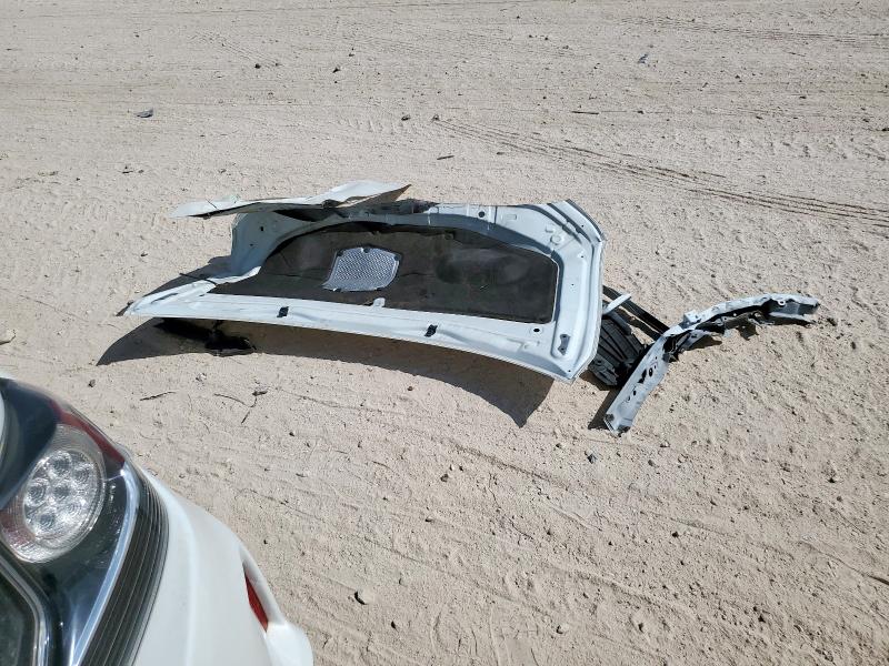 JTKJF5C79F3093433 - 2015 TOYOTA SCION TC 白色 照片 12