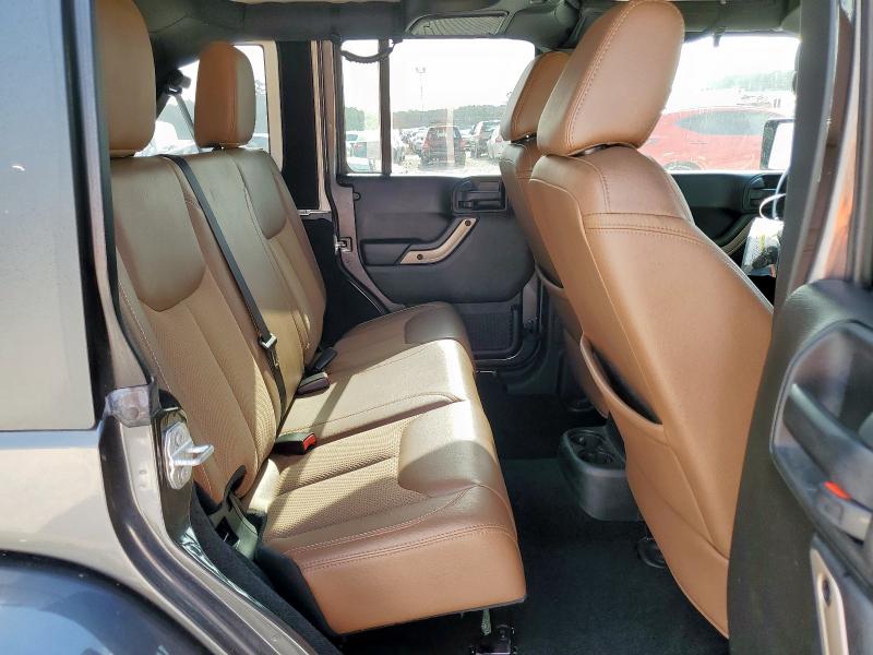 1C4BJWEG4GL319568 - 2016 JEEP WRANGLER U SAHARA CHARCOAL photo 10