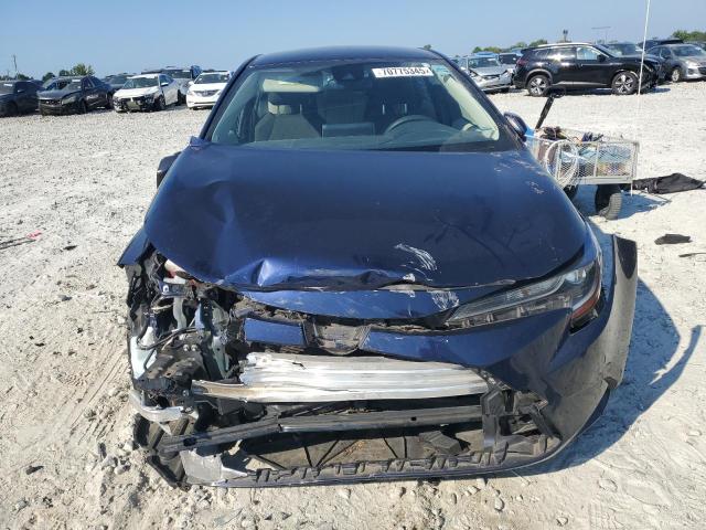 JTDEPRAE2LJ100891 - 2020 TOYOTA COROLLA LE BLUE photo 5