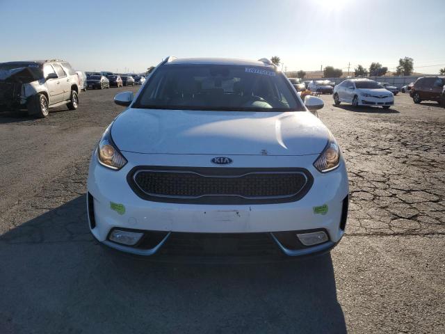 KNDCM3LD3J5202479 - 2018 KIA NIRO LX WHITE photo 5